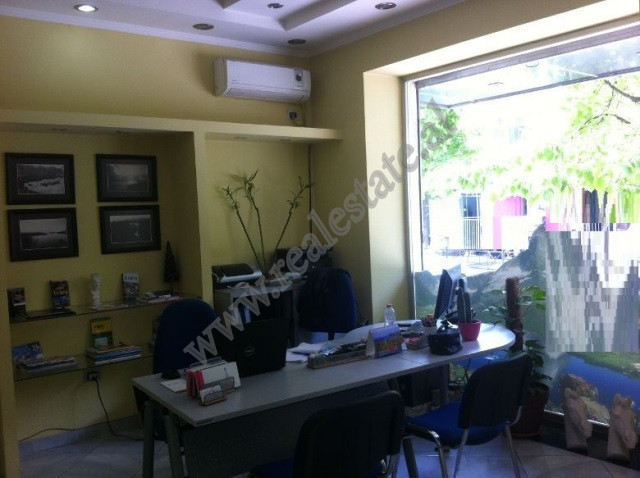 Commercial space for sale in Durresi street in Tirana.
It is positioned on the first floor, raised 